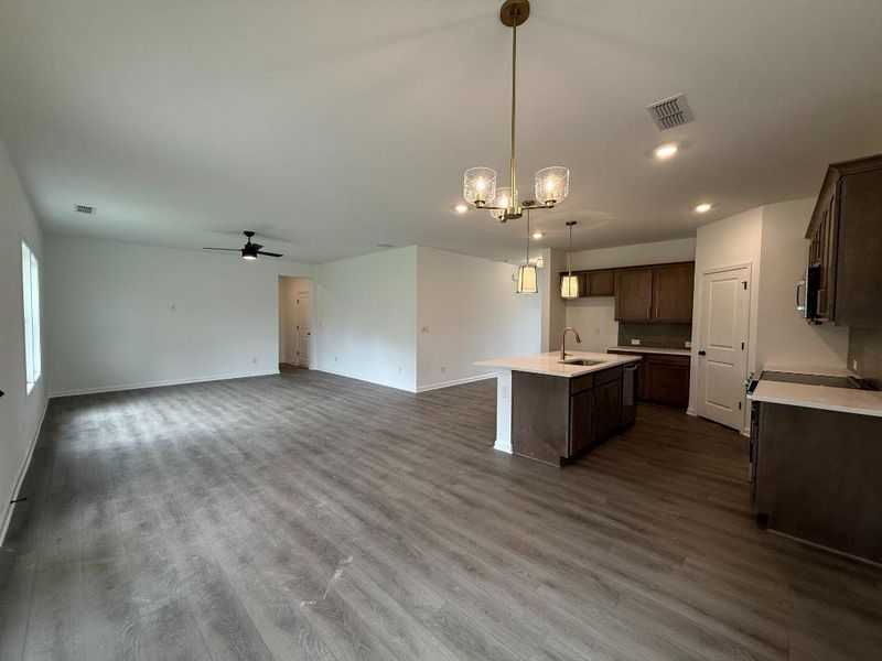Spacious, unfurnished interior of a new home in Langston Reserve, Cartersville (Image 16). Spacious, unfurnished interior of a new home in Langston Reserve, Cartersville (Image 16).