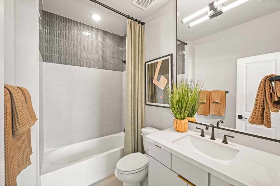 Furnished interior view inside a new home in Jubilee 45' 70', Hockley (Image 37).