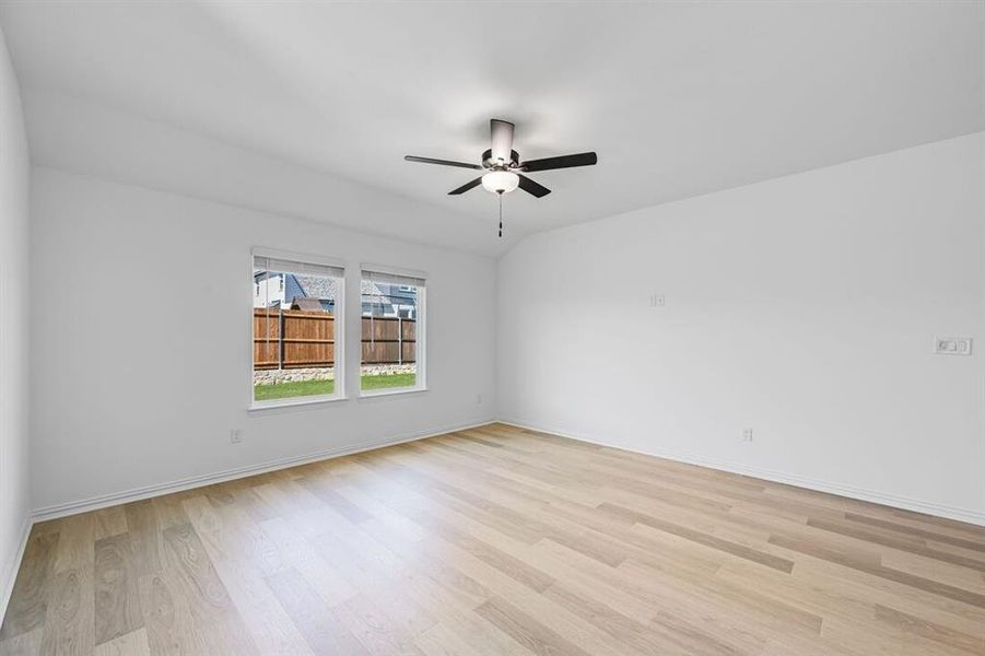 2608 Glacier Road ~ Ready Now