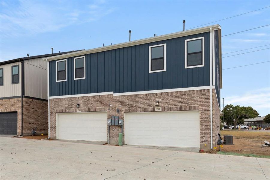 27. 705 Kerrville - Back (2)