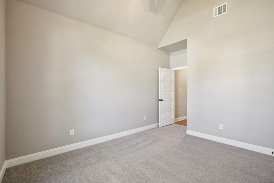 Spacious, unfurnished interior of a new home in Drake's Landing, Salado (Image 29).