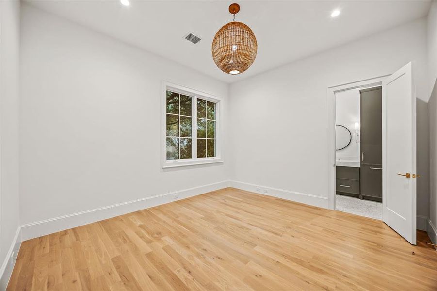 Spacious, unfurnished interior of a new home in , Dallas (Image 20). Spacious, unfurnished interior of a new home in , Dallas (Image 20).