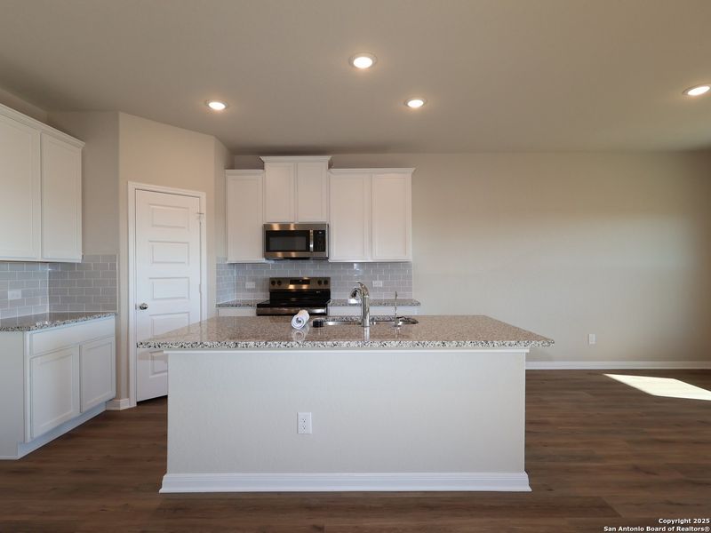 Furnished interior view inside a new home in Paloma Park, Converse (Image 15). Furnished interior view inside a new home in Paloma Park, Converse (Image 15).