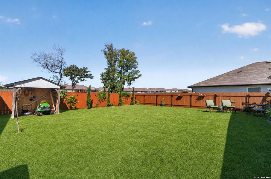 Exterior details and patio area of a home in , Seguin (Image 3).