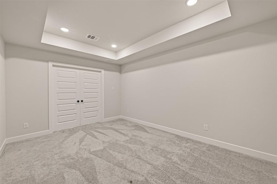 Multiple spaces to work, play and relax Multiple spaces to work, play and relax