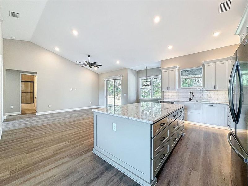 Furnished interior view inside a new home in , Lakeland (Image 14).