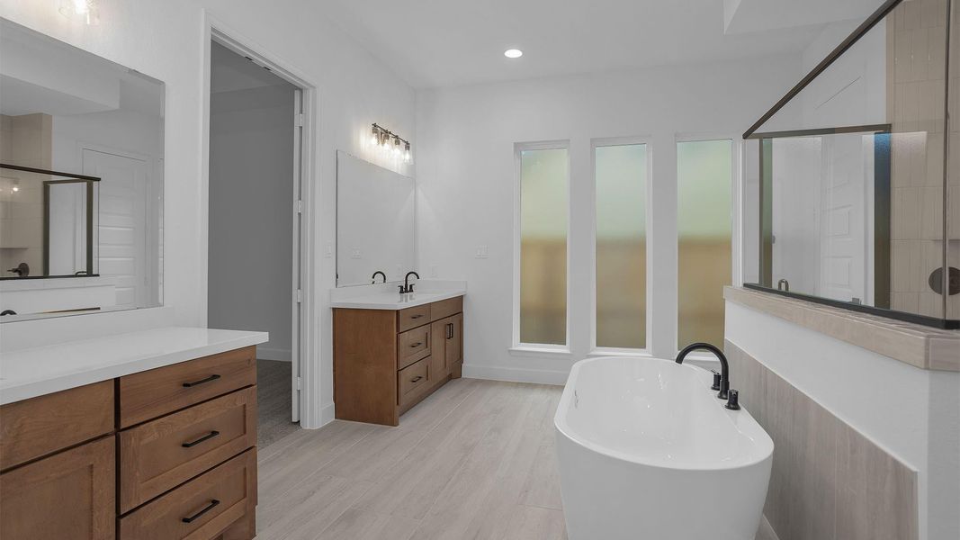 Furnished interior view inside a new home in Fulshear Lakes 80', Fulshear (Image 6).