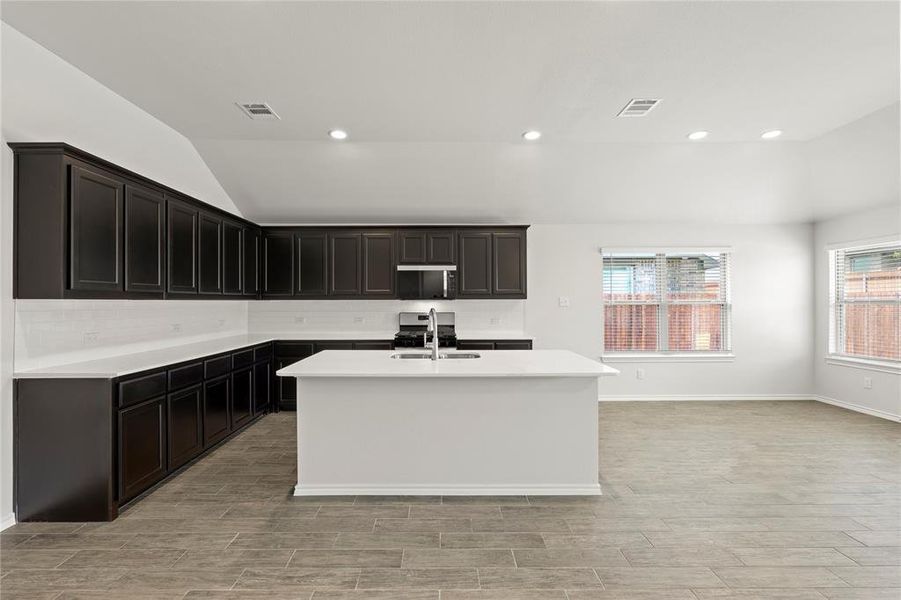 Furnished interior view inside a new home in Northspur, Terrell (Image 9).