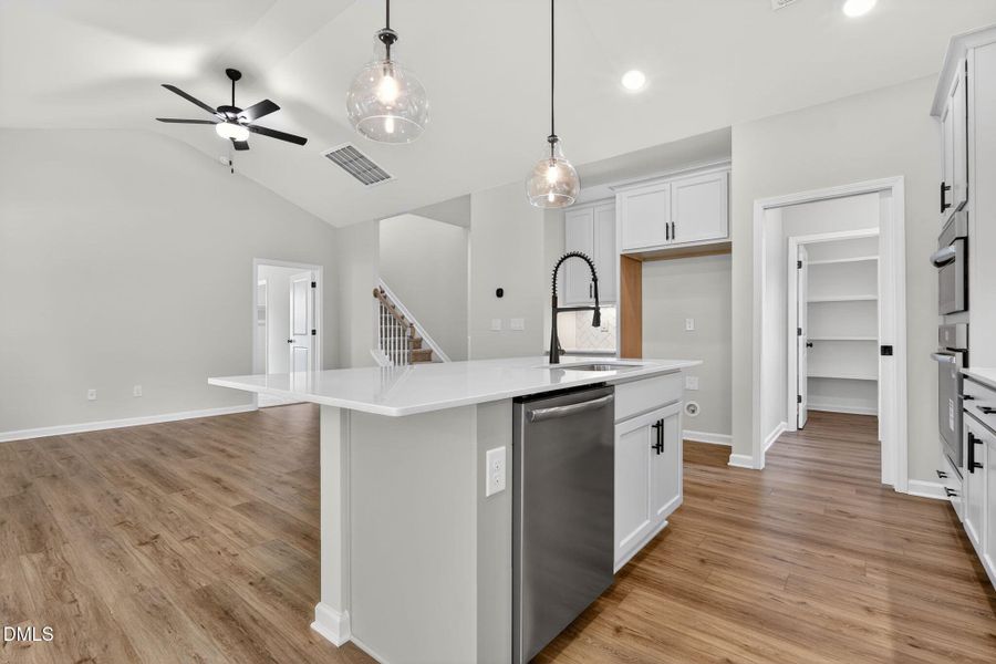 37-web-or-mls-492-beacon-hill-rd-new-hom 37-web-or-mls-492-beacon-hill-rd-new-hom