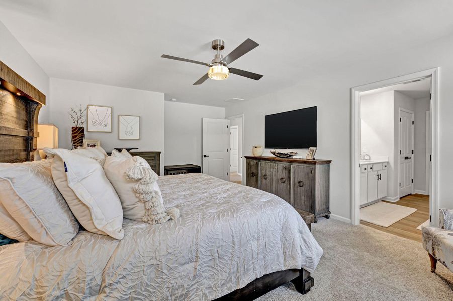 Furnished interior view inside a new home in , Hardeeville (Image 27). Furnished interior view inside a new home in , Hardeeville (Image 27).