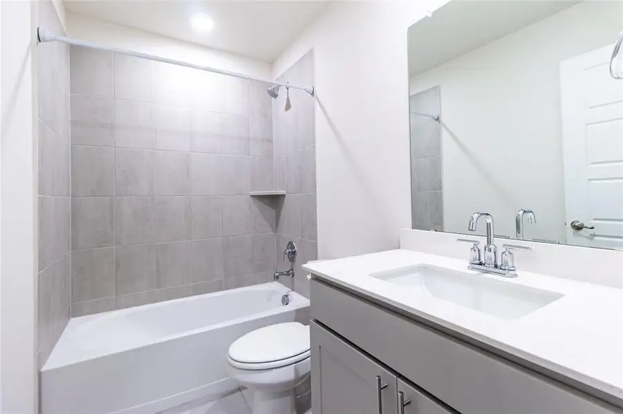 Furnished interior view inside a new home in , Celina (Image 12).