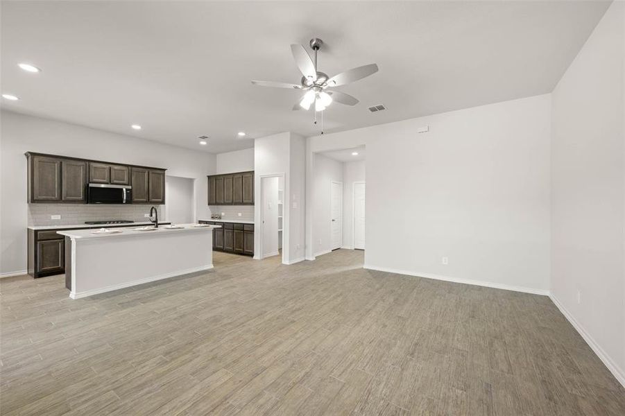 501 Pebble- Living Room-2 501 Pebble- Living Room-2