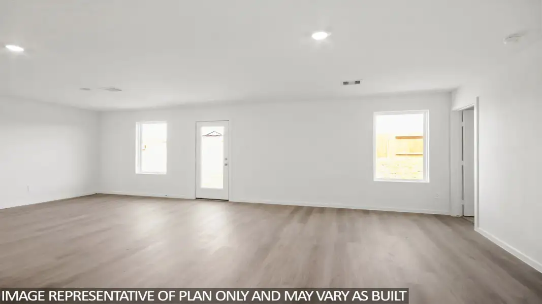 Spacious, unfurnished interior of a new home in Mill Creek, Magnolia (Image 11).