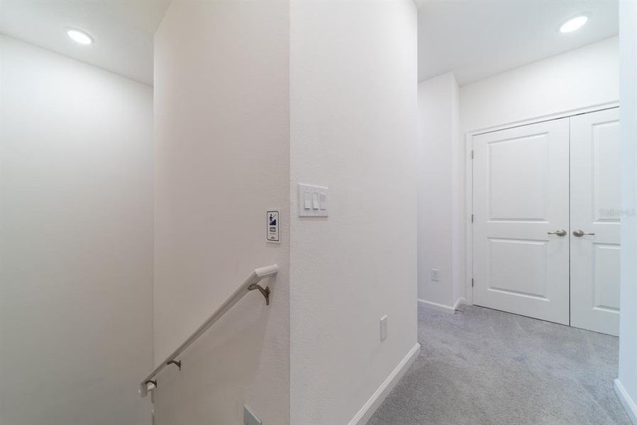 Spacious, unfurnished interior of a new home in , Orlando (Image 25).