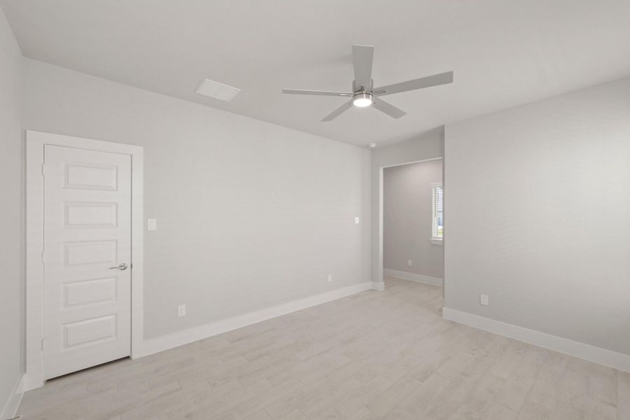 Spacious, unfurnished interior of a new home in Briarwood Crossing, Rosenberg (Image 21). Spacious, unfurnished interior of a new home in Briarwood Crossing, Rosenberg (Image 21).