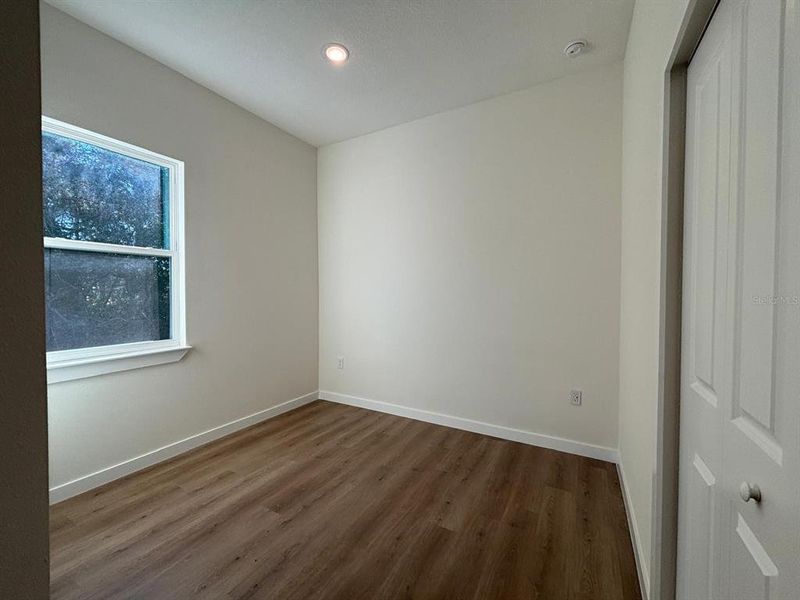 Spacious, unfurnished interior of a new home in , Ocala (Image 16).