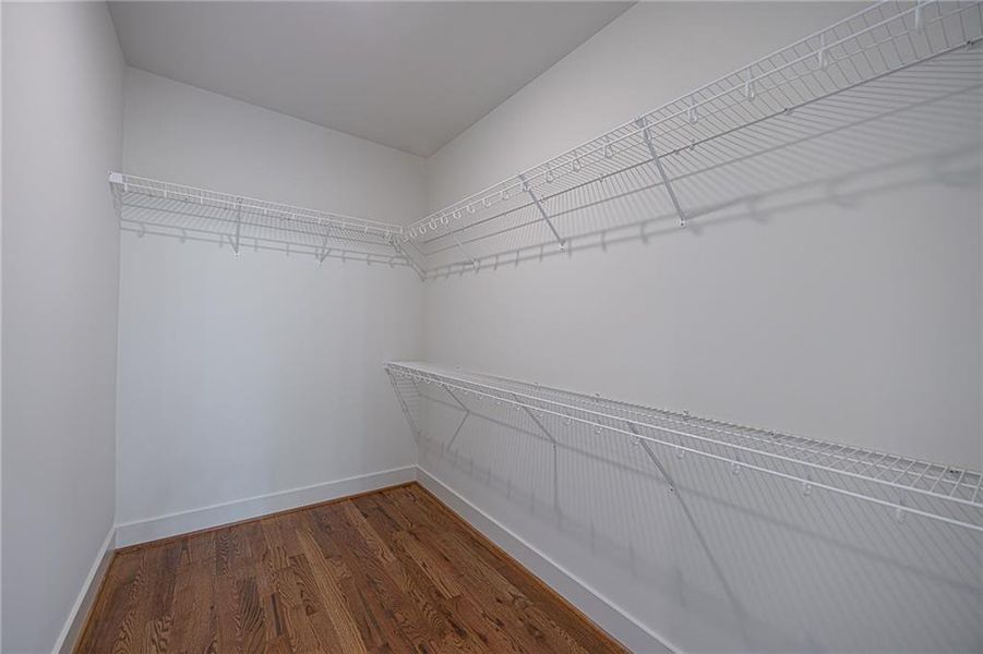 Spacious, unfurnished interior of a new home in , Atlanta (Image 17).