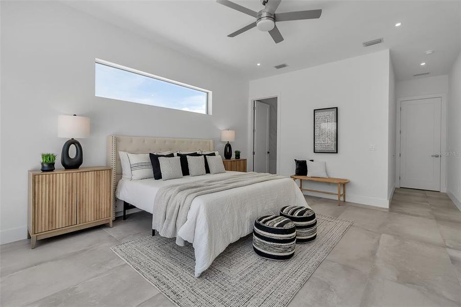 Furnished interior view inside a new home in , Sarasota (Image 16).