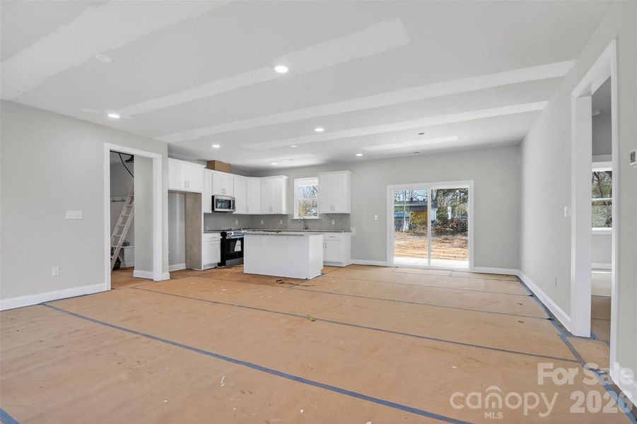 Image 32 of a home in .