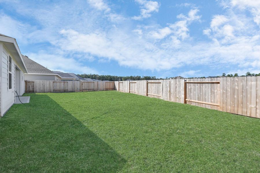 Exterior details and patio area of a home in Grand Oaks Reserve, Cleveland (Image 3). Exterior details and patio area of a home in Grand Oaks Reserve, Cleveland (Image 3).