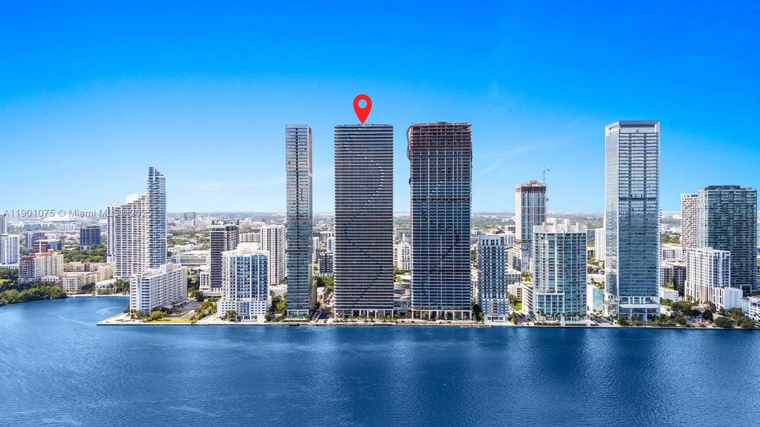 Condo located in Miami, FL showcasing its design and architecture (Image 3). Condo located in Miami, FL showcasing its design and architecture (Image 3).