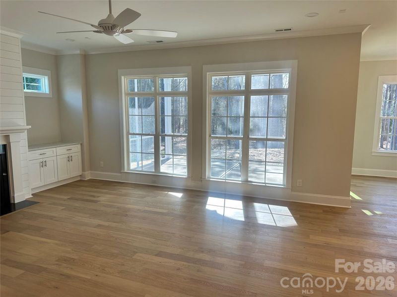 Spacious, unfurnished interior of a new home in , Salisbury (Image 36).