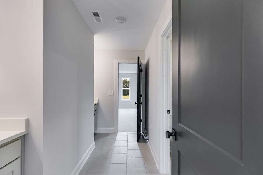 Spacious, unfurnished interior of a new home in Harmon Springs, Carrollton (Image 49).