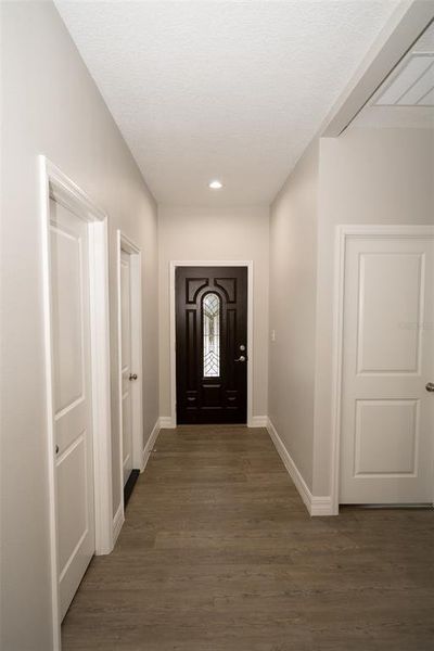 Spacious, unfurnished interior of a new home in , Deland (Image 34).