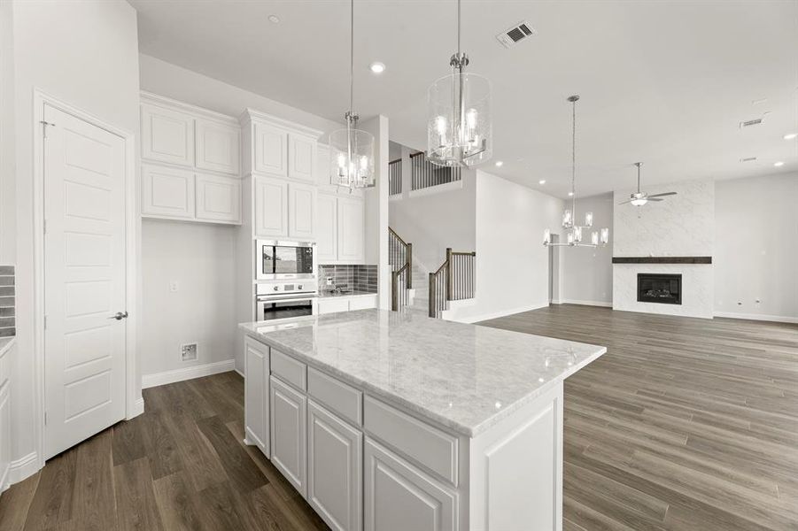 10. 403 Spoonbill - Kitchen (2) 10. 403 Spoonbill - Kitchen (2)