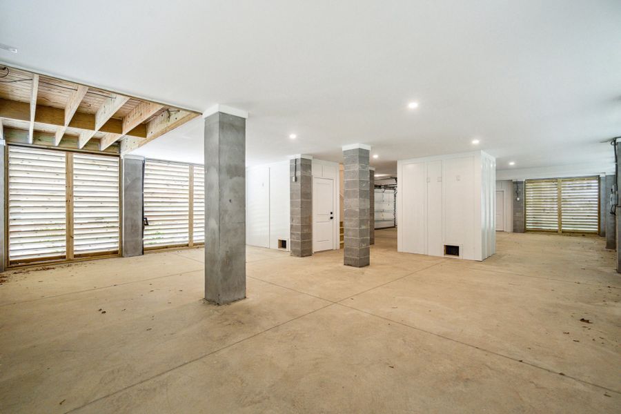 Spacious, unfurnished interior of a new home in , Mount Pleasant (Image 25).