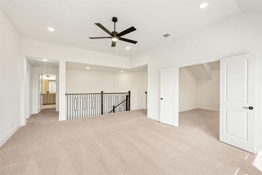 Spacious, unfurnished interior of a new home in Windsong Ranch, Prosper (Image 32).