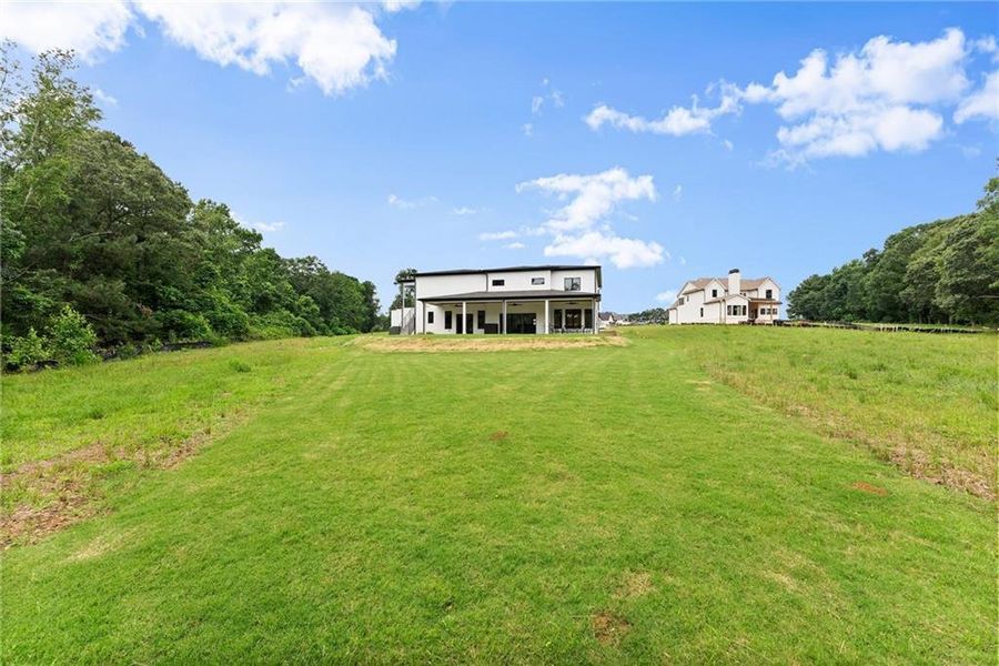Exterior details and patio area of a home in , Hartwell (Image 32).