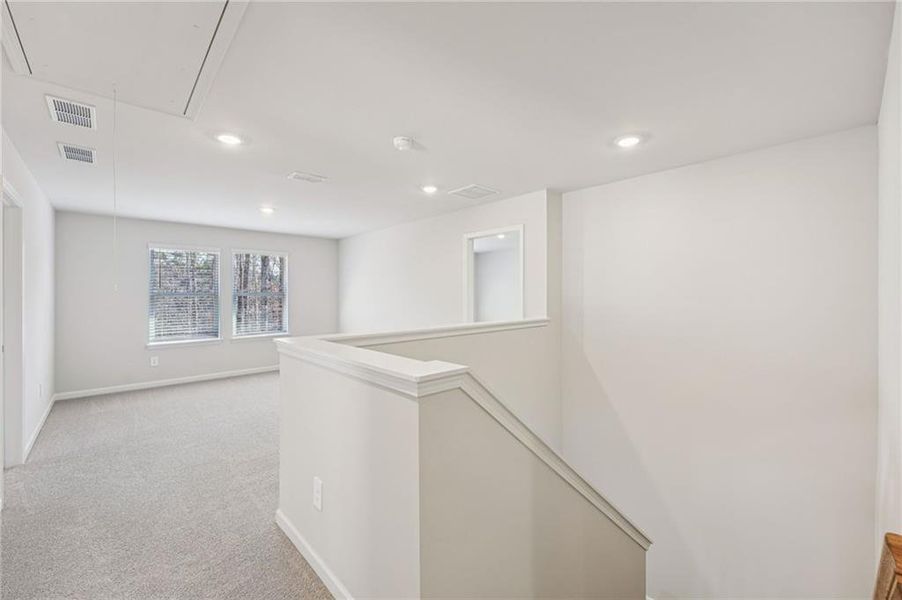 Spacious, unfurnished interior of a new home in Creekside at Oxford Park, Fairburn (Image 26).