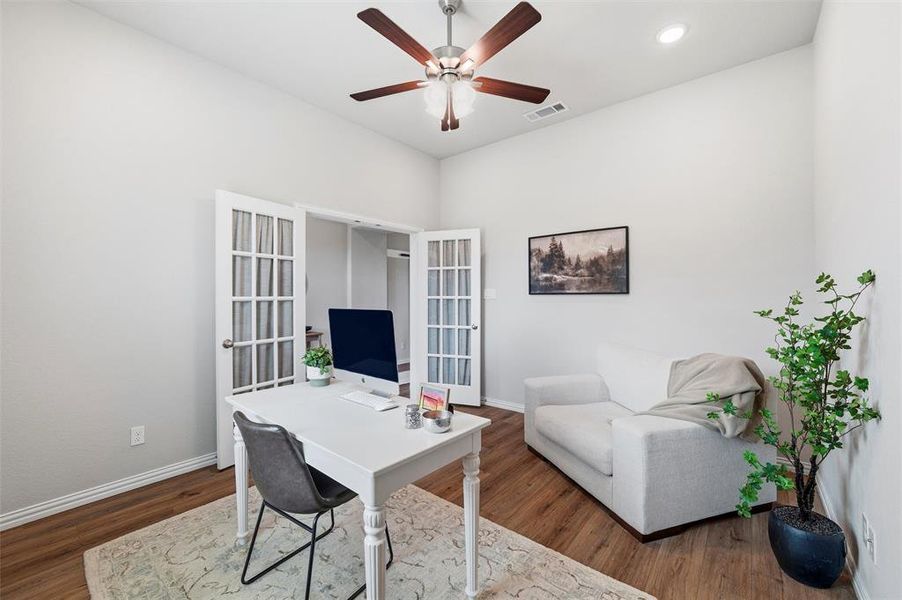 Furnished interior view inside a new home in Morningstar, Aledo (Image 27). Furnished interior view inside a new home in Morningstar, Aledo (Image 27).