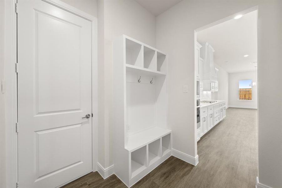 633 Bunchberry- Mudroom-1