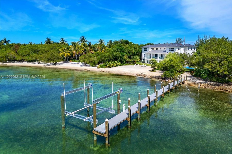 Image 90 of a home in .