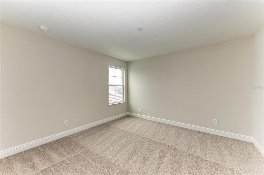 Spacious, unfurnished interior of a new home in Mirada, San Antonio (Image 35).