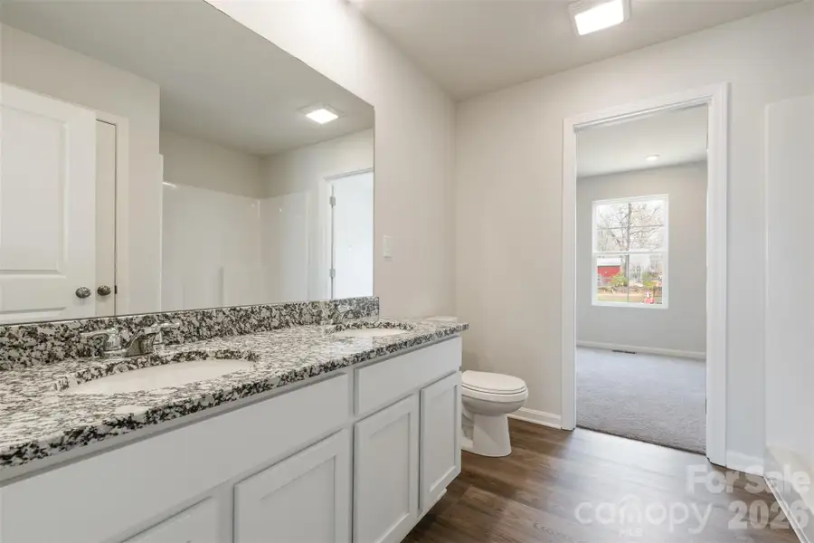 Furnished interior view inside a new home in Riverdale Hills, Spartanburg (Image 6).