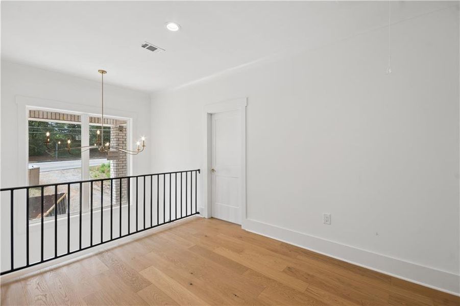 Spacious, unfurnished interior of a new home in , Alpharetta (Image 31).