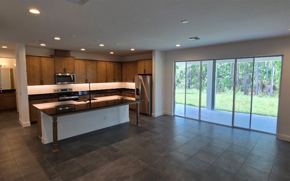 Modern Open-Concept Kitchen in Central Florida Home