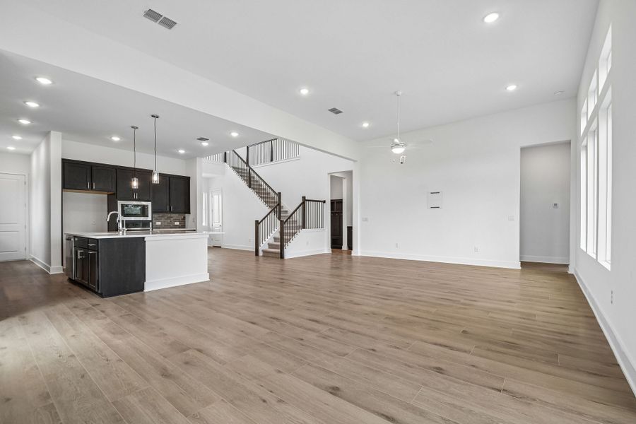 Spacious, unfurnished interior of a new home in Freedom at Anthem, Kyle (Image 15).
