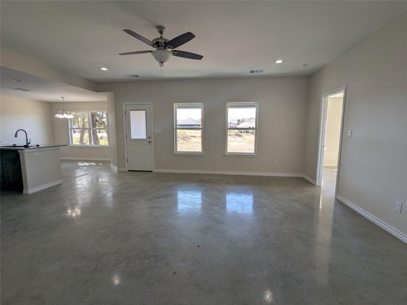 Spacious, unfurnished interior of a new home in , Lampasas (Image 13). Spacious, unfurnished interior of a new home in , Lampasas (Image 13).