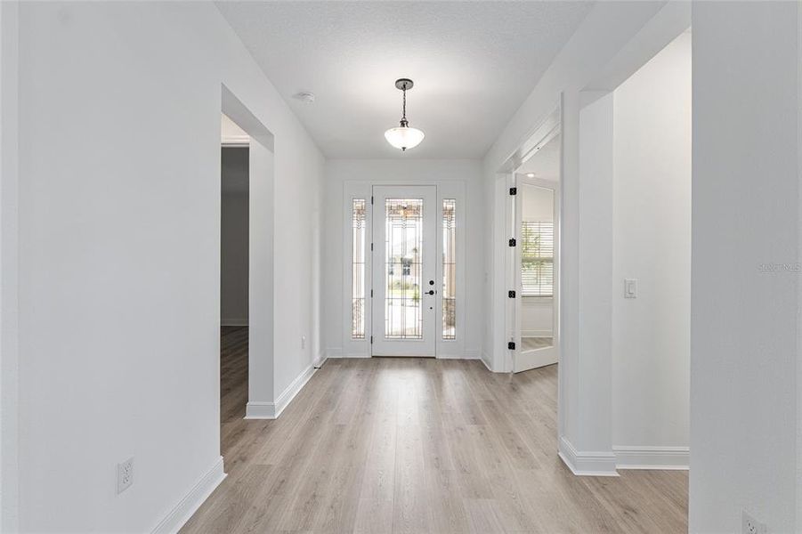 Spacious, unfurnished interior of a new home in , Ocala (Image 47).