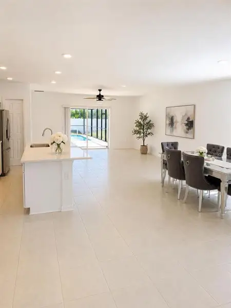 Furnished interior view inside a new home in Ironwood, Lakeland (Image 6).