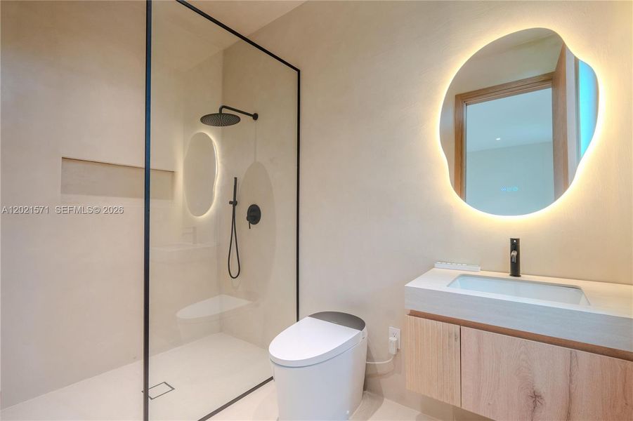 Furnished interior view inside a new home in , Fort Lauderdale (Image 11).
