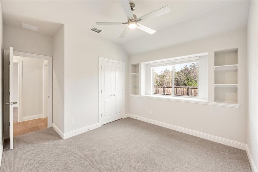 Spacious, unfurnished interior of a new home in Triple Diamond Ranch, Mansfield (Image 38).