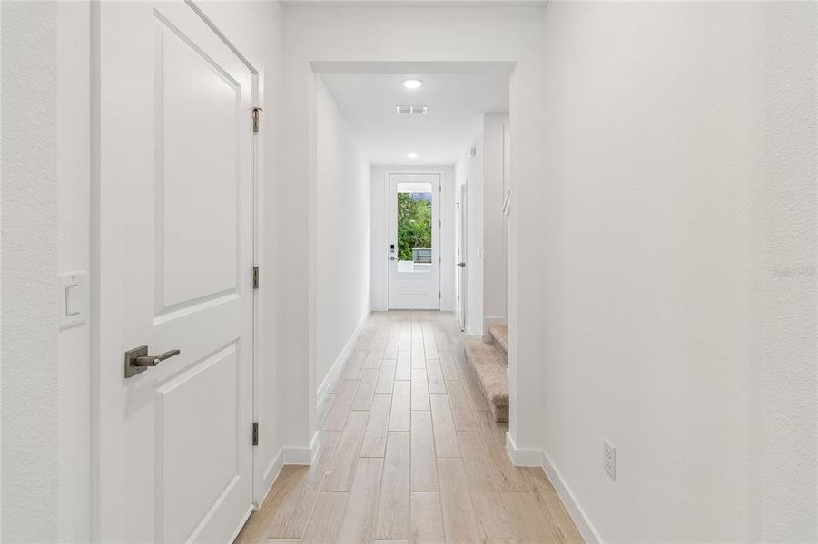 Spacious, unfurnished interior of a new home in Aspire at Canter Creek, Davenport (Image 20).