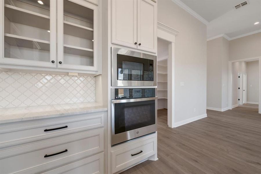 Furnished interior view inside a new home in , Waco (Image 4).
