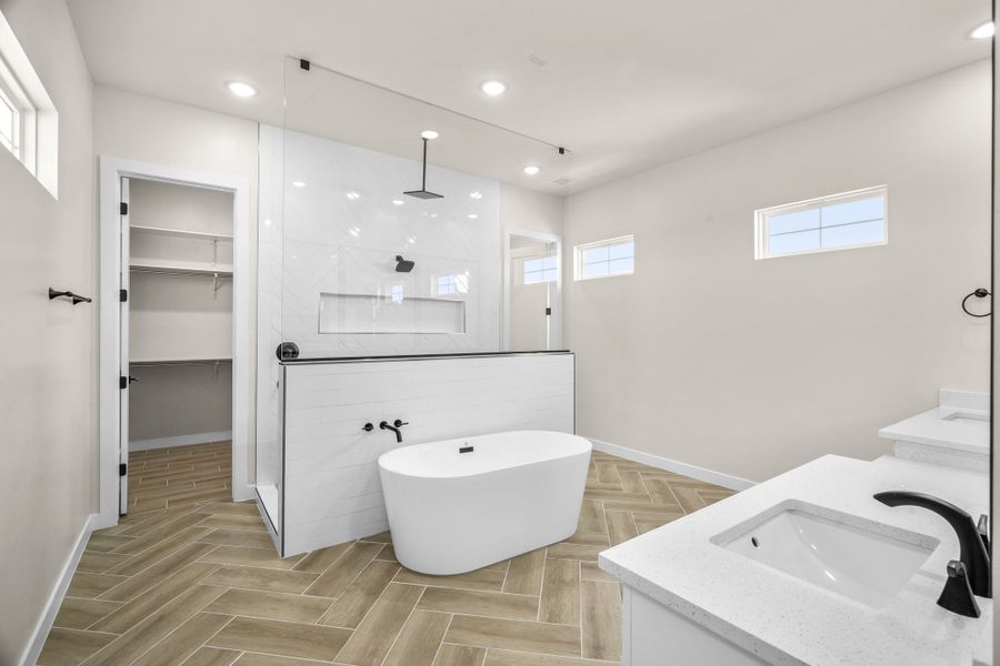 Furnished interior view inside a new home in Verdancia, El Paso (Image 18).