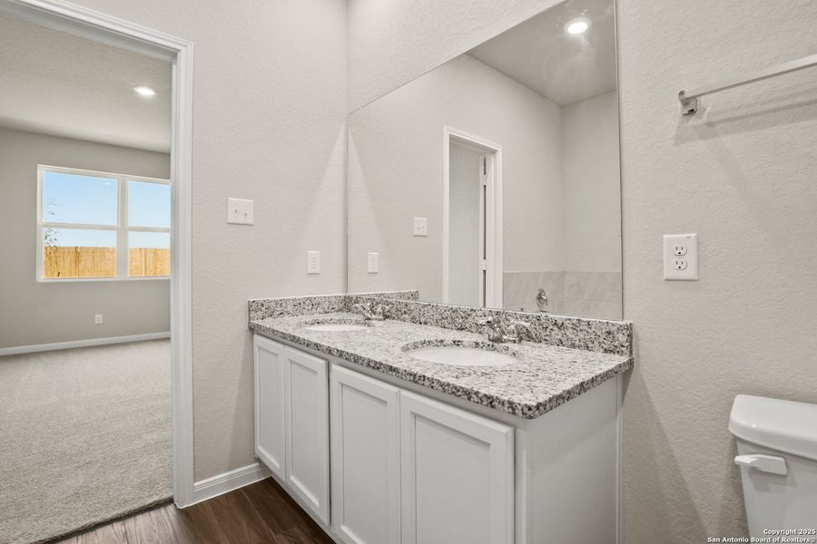 Furnished interior view inside a new home in Dauer Ranch, New Braunfels (Image 7). Furnished interior view inside a new home in Dauer Ranch, New Braunfels (Image 7).